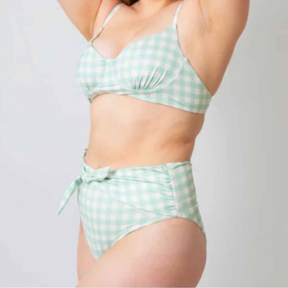 NWT Kitty and Vibe High Hip Bottoms in Green Gingham